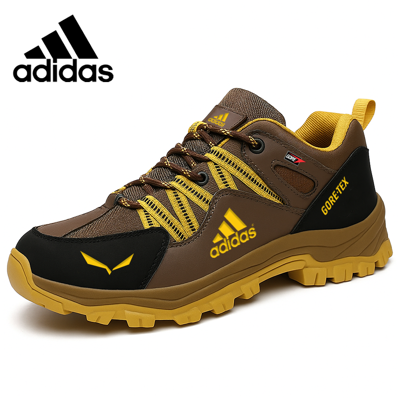Buty trekkingowe Adidas® wykonane są z wodoodpornego i oddychającego materiału.
