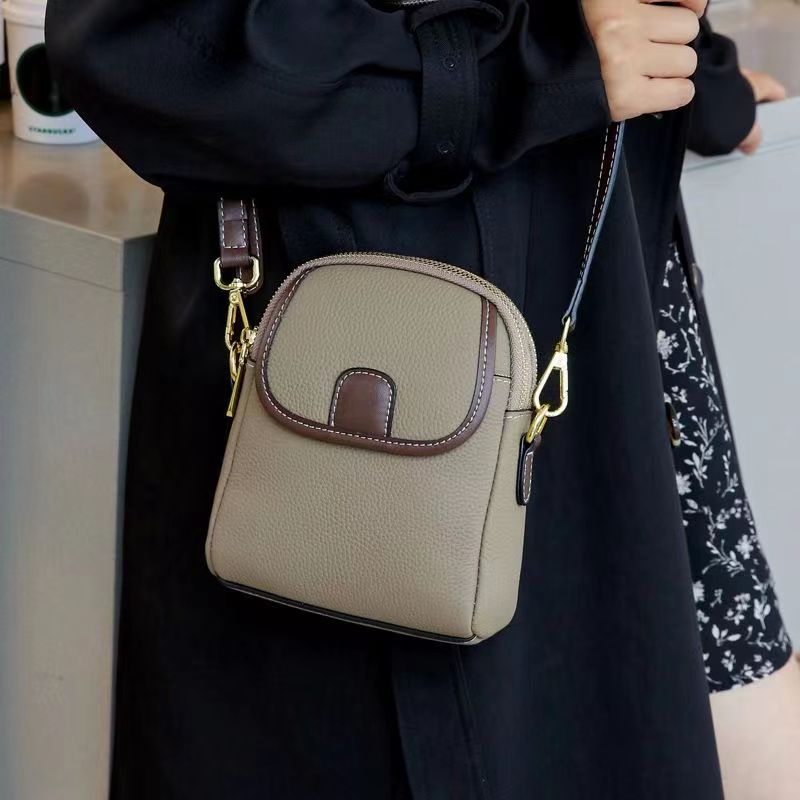 Dámska klasická PU crossbody kabelka s dvojitým zipsom